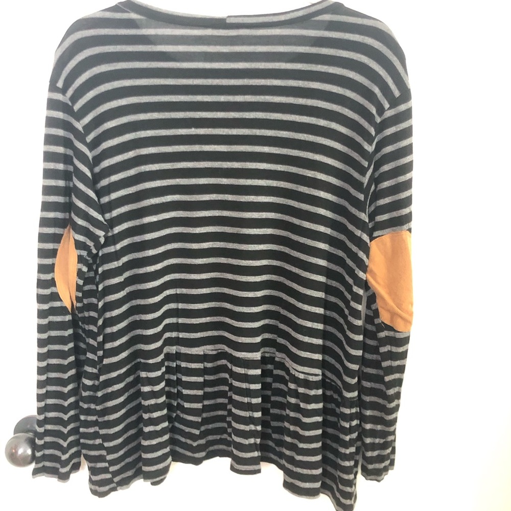 Goldspark Black & Gray Long sleeve elbow patch top